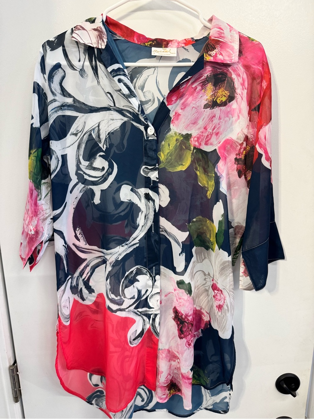 Roidal Floral Sheer Button-Front Women’s Top in Pink and Navy